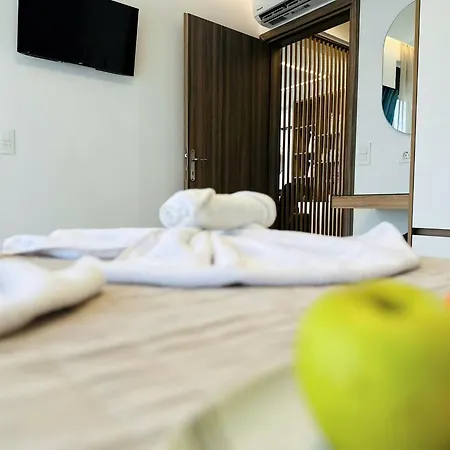 Skyline Serenity 10 People 4bedroom 3ba, 3min To Willa Maleme